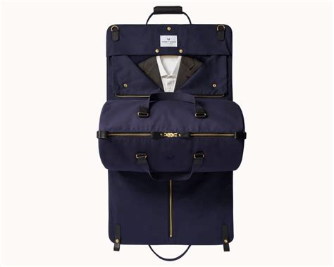 best suit carry on bag